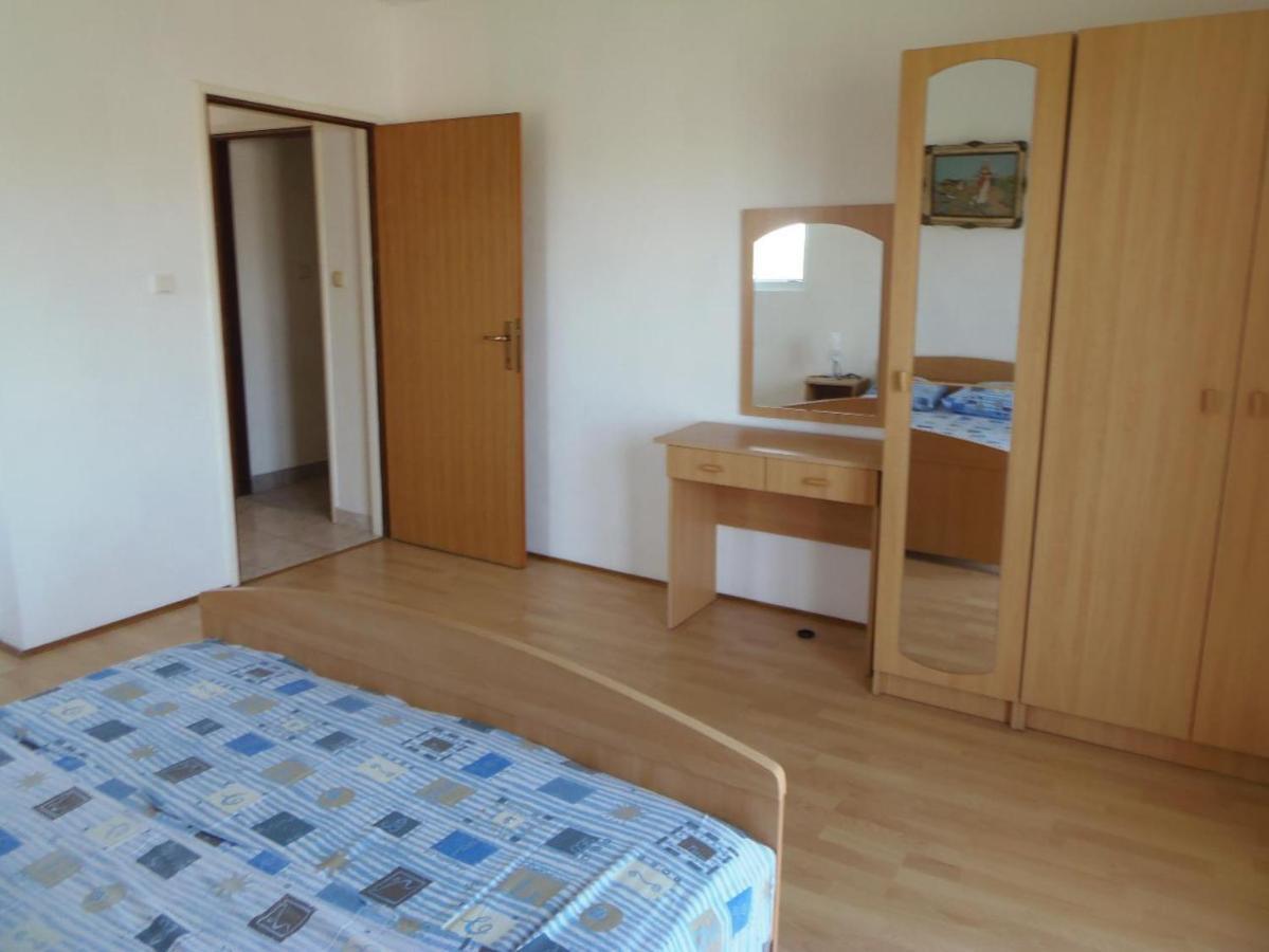 Apartments Zoran Povljana Ngoại thất bức ảnh
