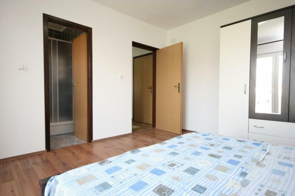 Apartments Zoran Povljana Ngoại thất bức ảnh